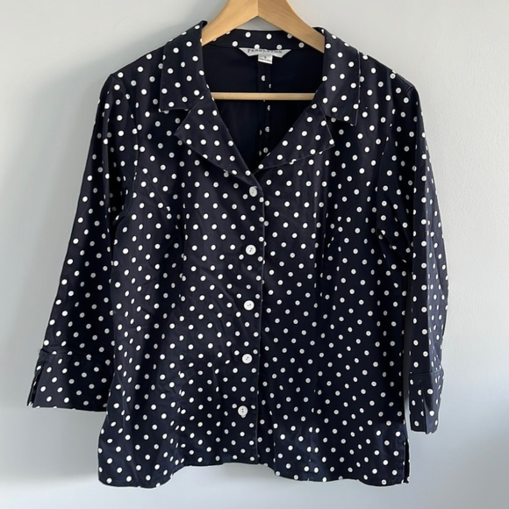 Pendleton jacket top can be used as a jacket or button up top blue and white dot
